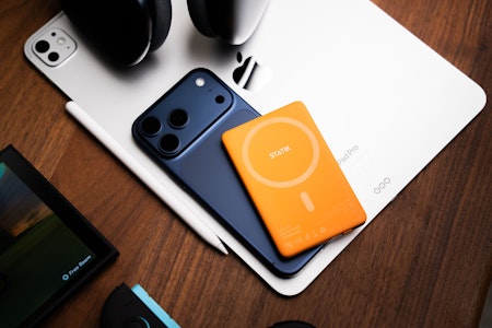 Statik State Power Bank in real-world use