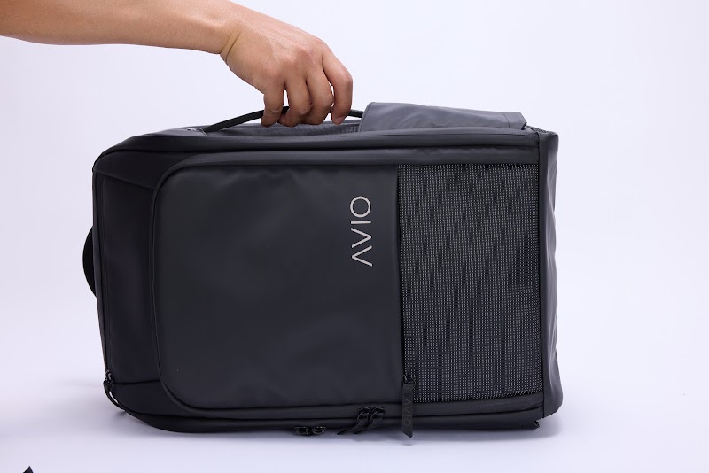 Avio Hatch in action — demo view 1