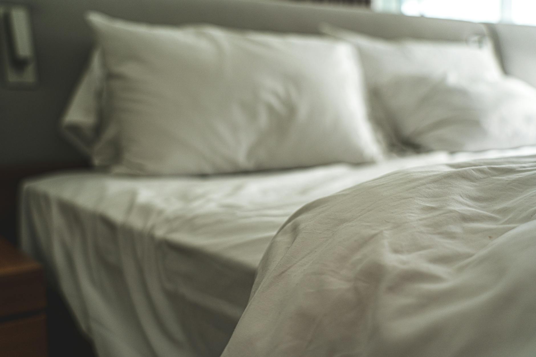 How to Make Your Bed Like a Hotel: The Complete Step-by-Step Guide