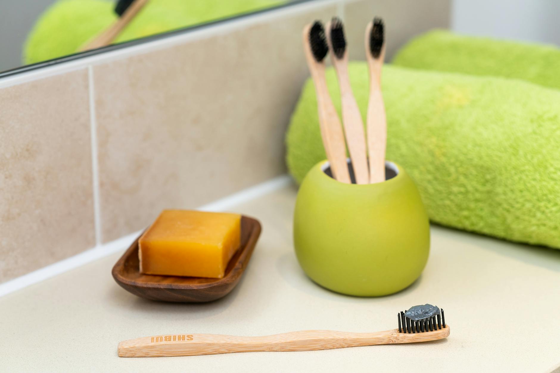 How to Properly Store Your Toothbrush: 8 Habits Most People Get Wrong